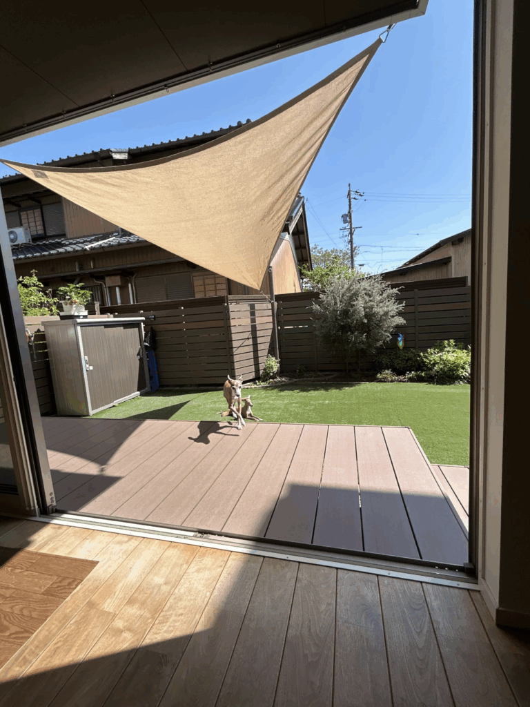 人工芝の庭3